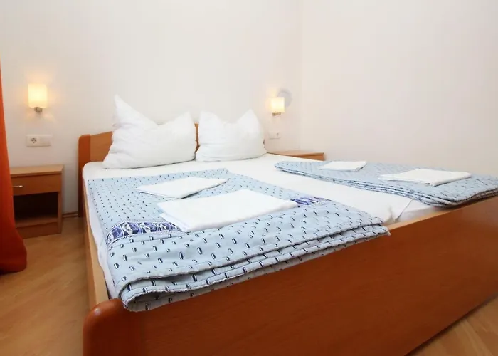 In Mit Eigenem Balkon By Interhome Apartamento