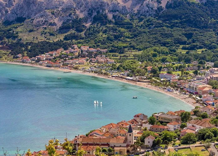 In Mit Eigenem Balkon By Interhome